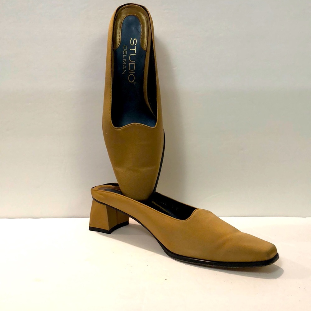 Studio Delman bronze/tan satin mule shoes Size 7